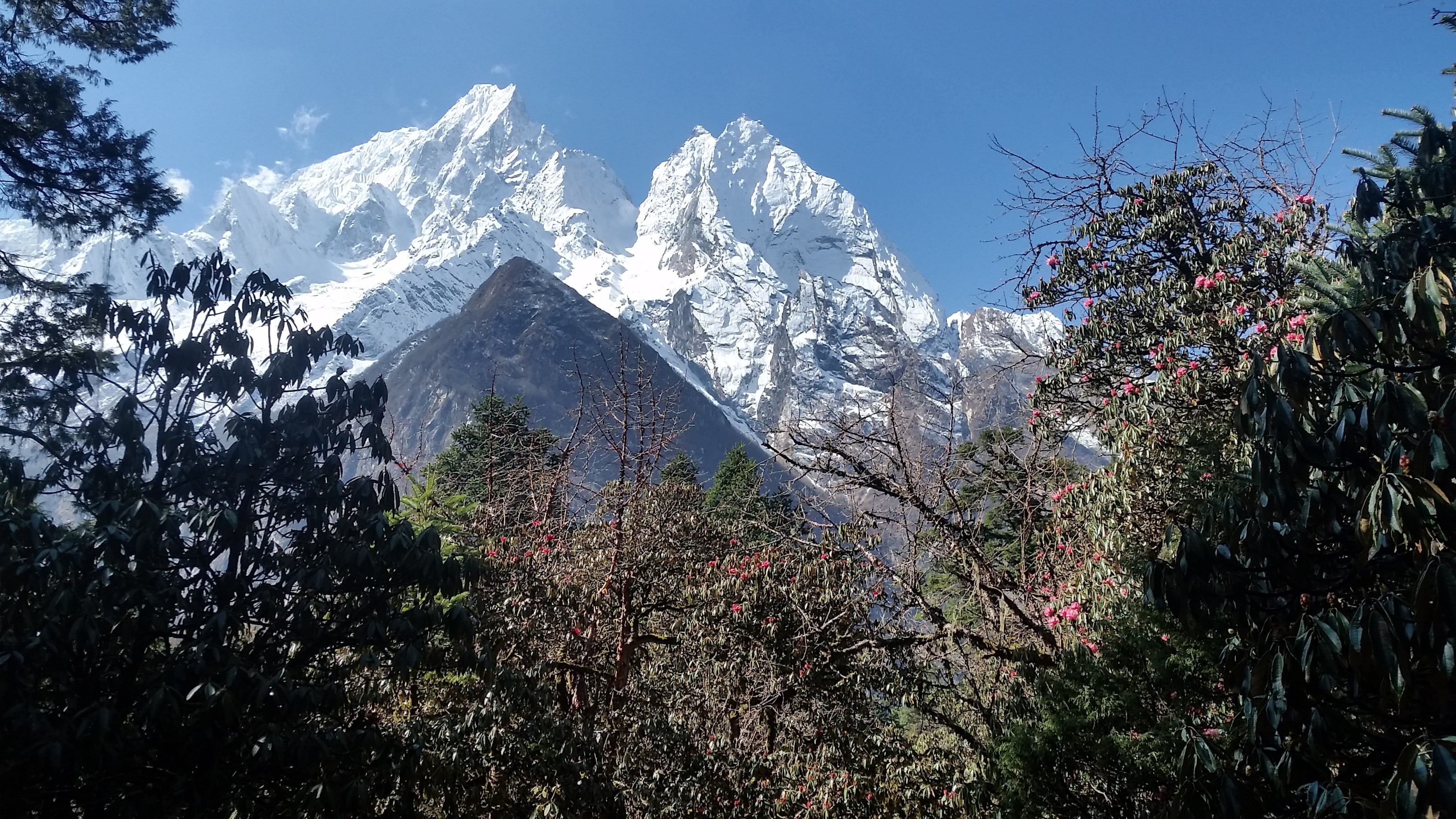 Manaslu Trekking