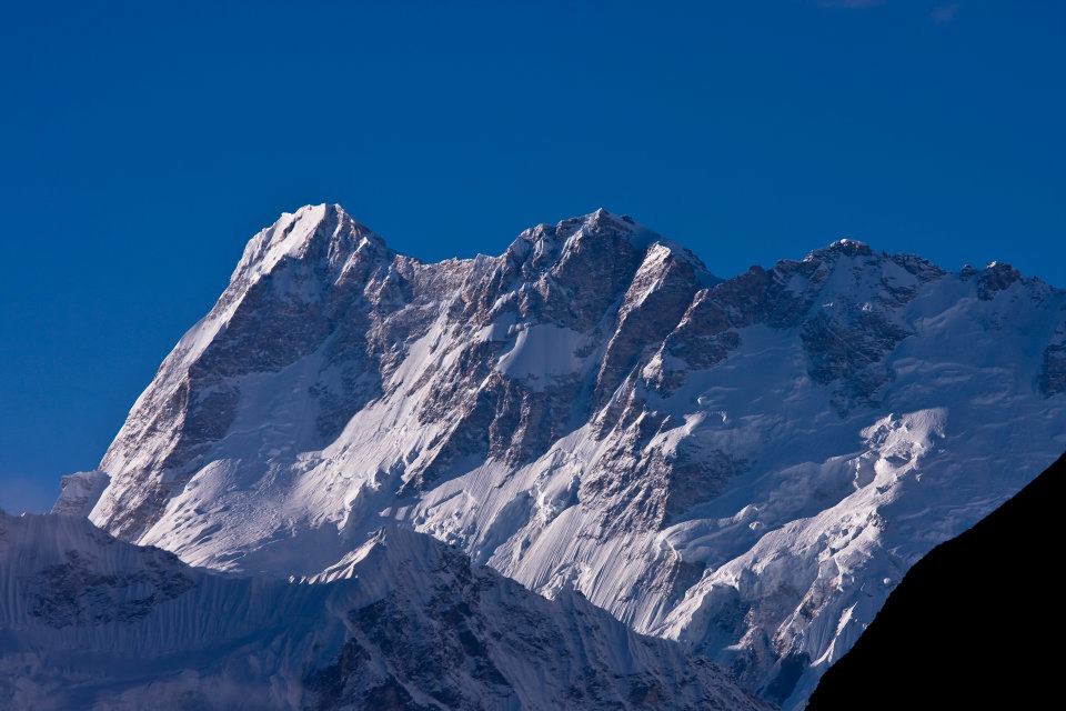 Manaslu Trek: Blue Sky and Himalaya 