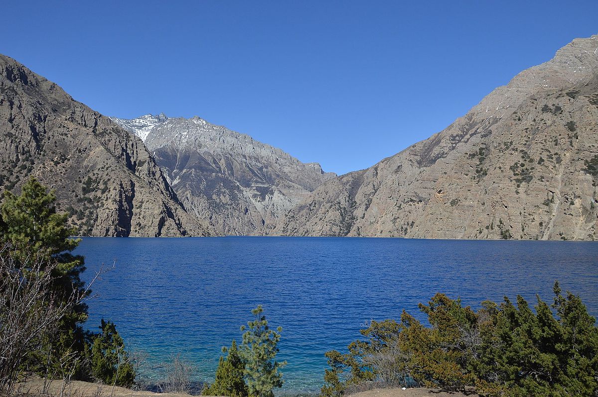 Phoksundo lake