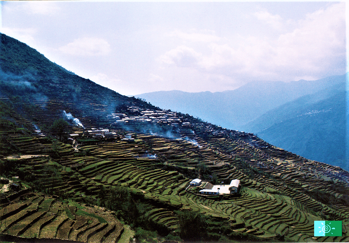 community trek nepal