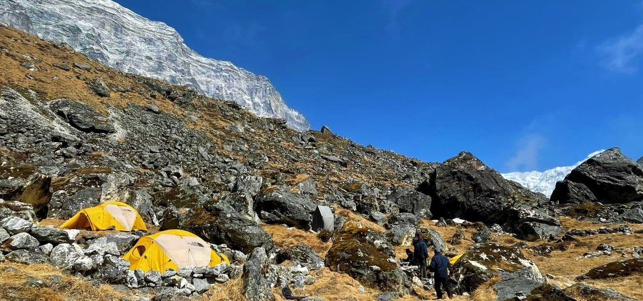 Rolwaling to Everest Trek over Tashi Laptsa Pass (GHT)