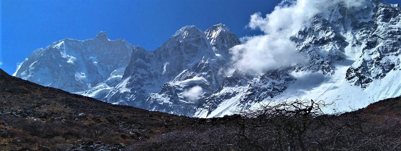 Kanchenjunga to Makalu via Lumba Sumba Pass Trek (GHT)