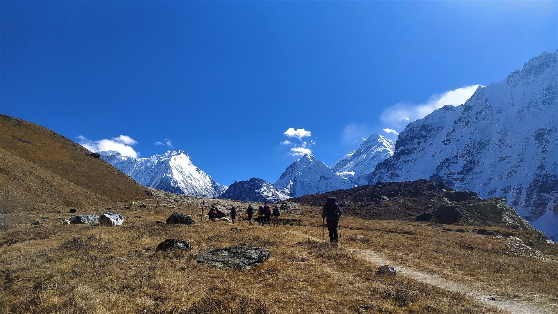 school-trekking-in-nepal