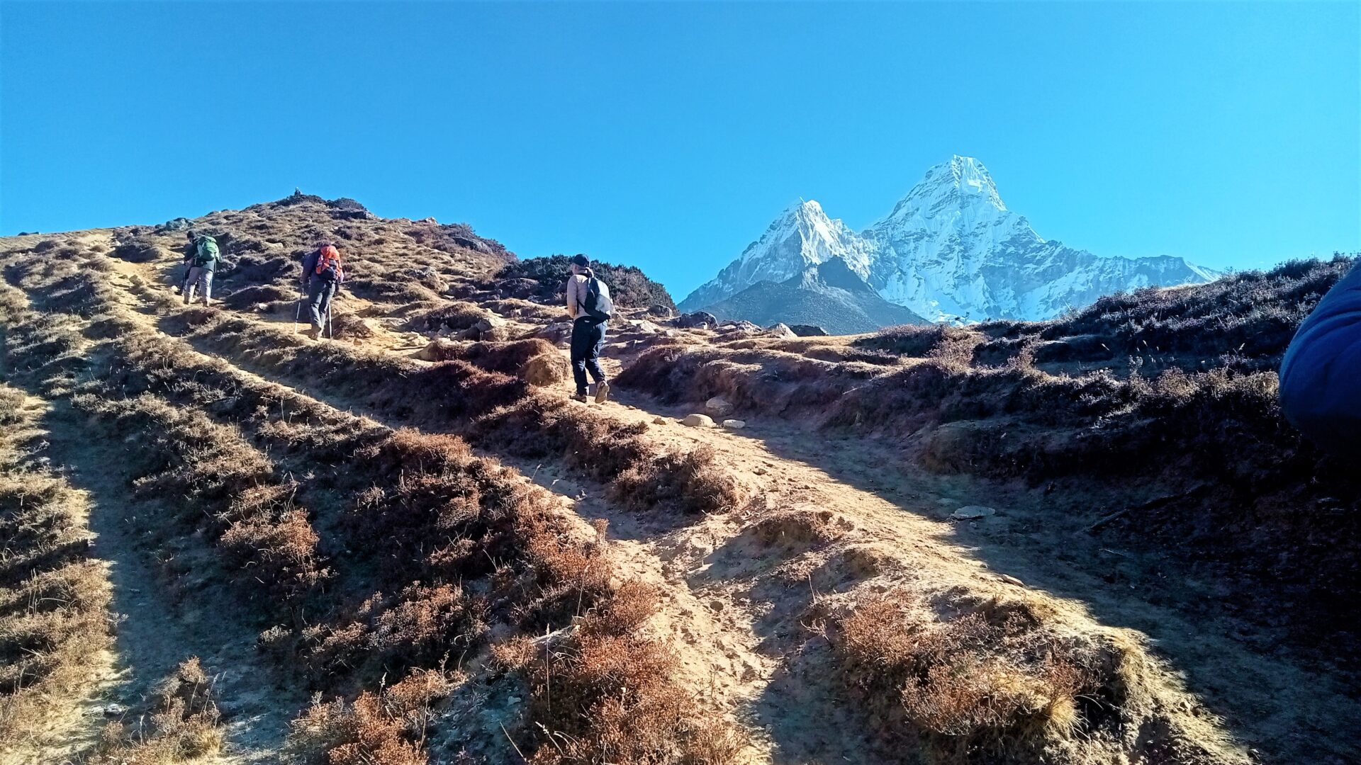What Does a Typical Day Look Like on the Everest Base Camp Teahouse Trek?